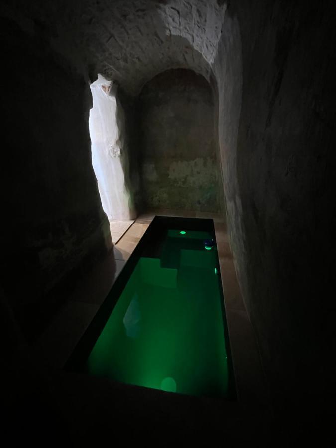 Dimora Grimaldi Bed and Breakfast Ostuni Exteriör bild