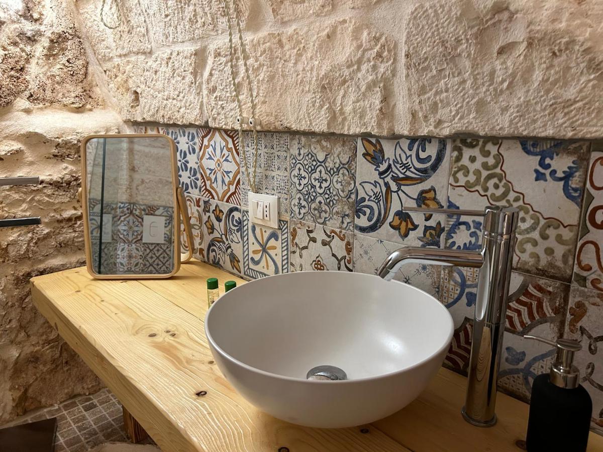 Dimora Grimaldi Bed and Breakfast Ostuni Exteriör bild
