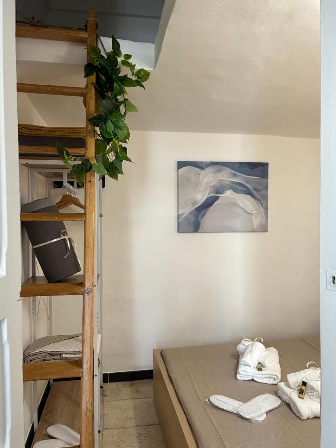 Dimora Grimaldi Bed and Breakfast Ostuni Exteriör bild